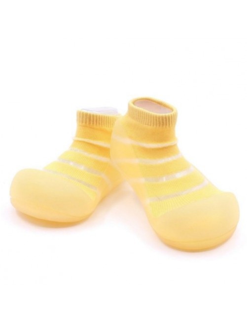 Attipas-see-through-yellow-Aqua-x-Zapatos-Primeros-pasos-calzado-ergonomico-Bebes-accesorios-Puericultura-Tienda-Online-Zaragoza